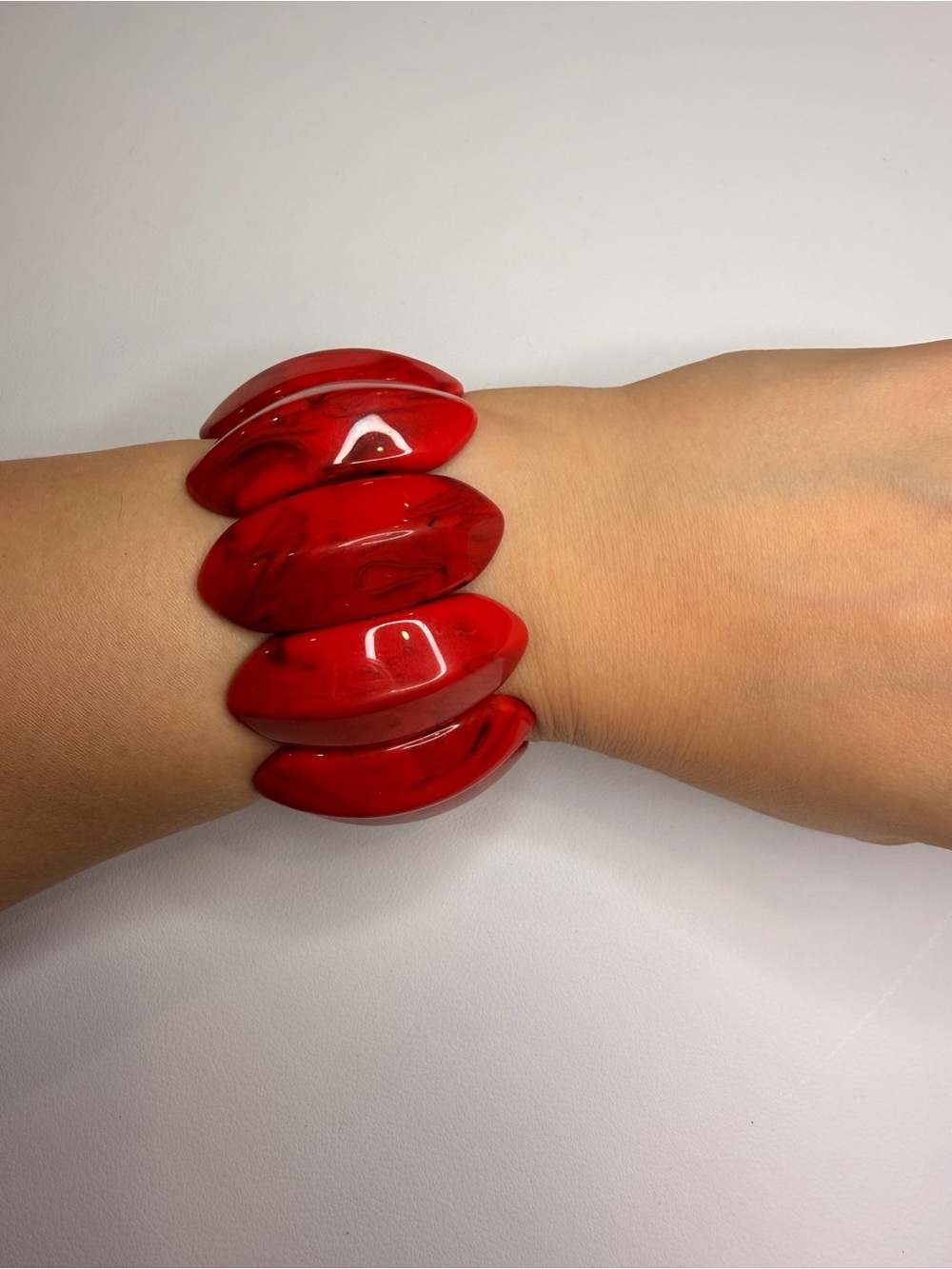 Red Marbled Stretch Bracelet - Picture 5 of 6